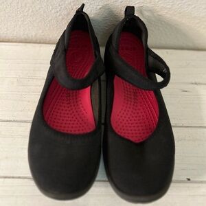 CROCS Black Dress Shoes with Red Insole